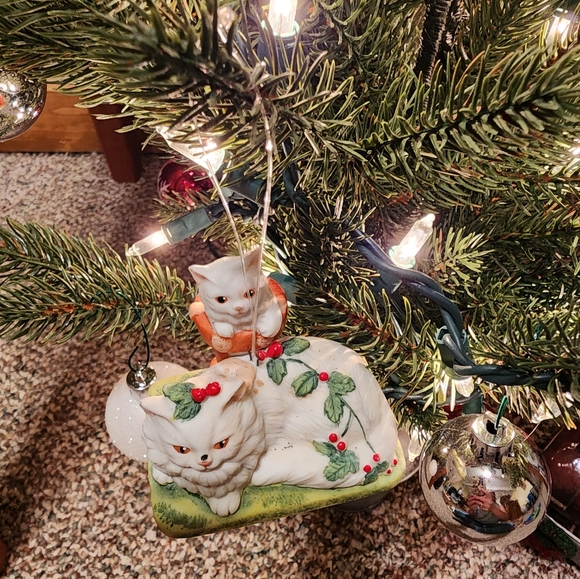 Vintage 1988 Sandy Claws by Irene Spencer Ornament - Picture 3 of 4